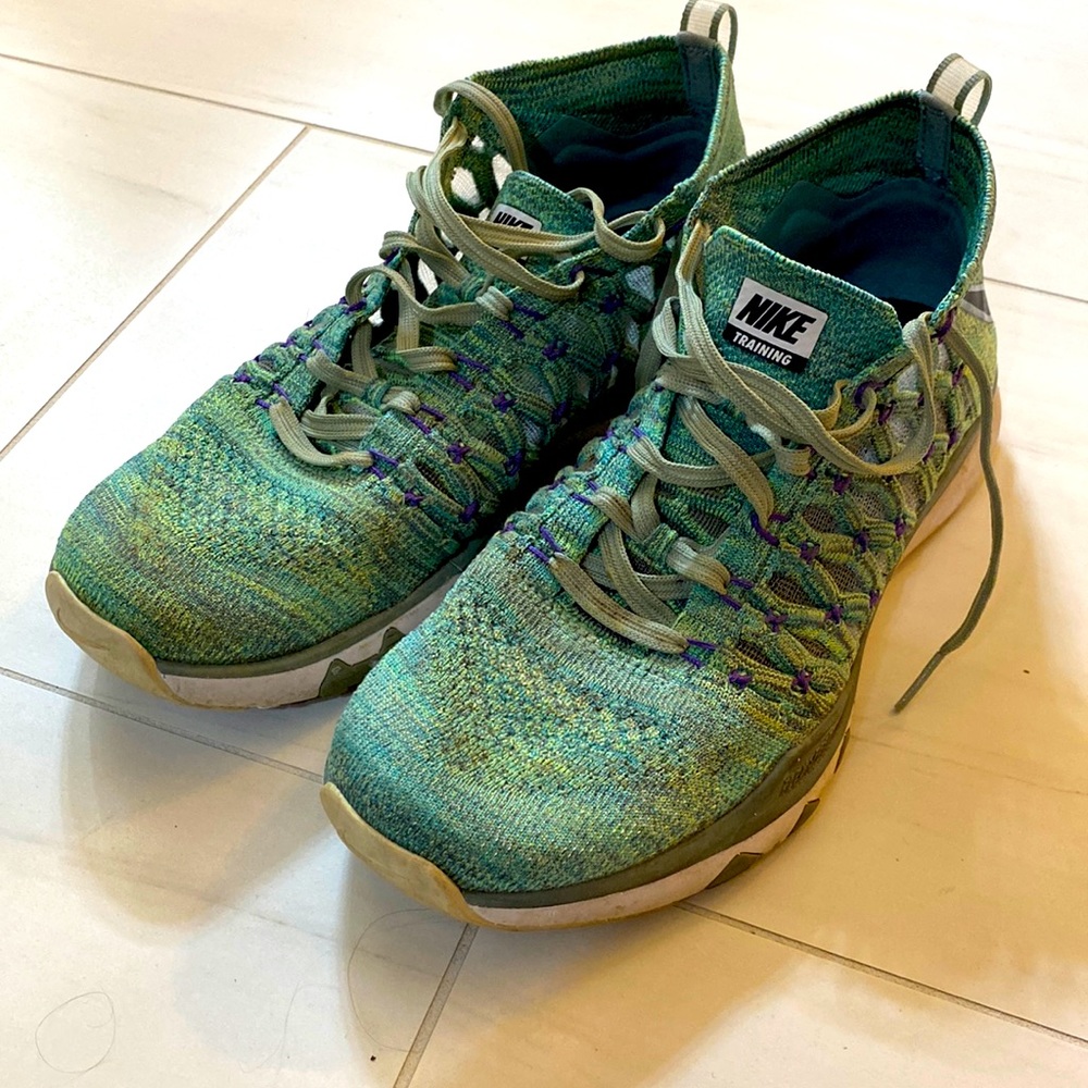 Nike Size 8.5 Sneakers